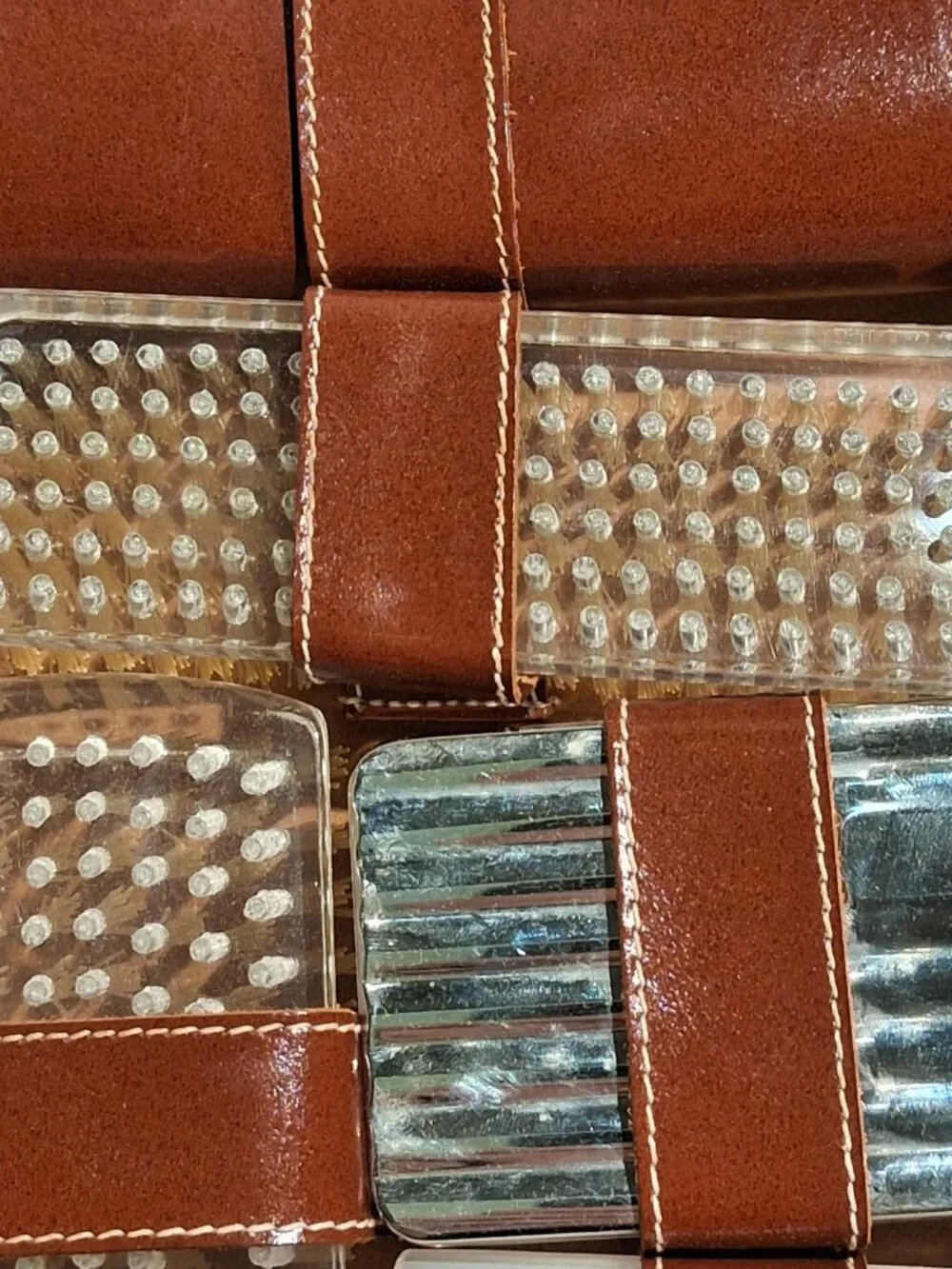Leather Travel Kit  Zipper Case  Vintage 10 piece  Rust Brown  Lucite Silver VGC